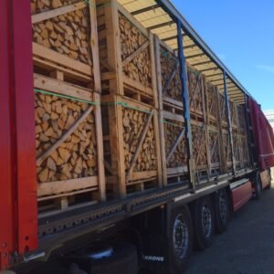 LKW-Ladung Brennholz für Heizung